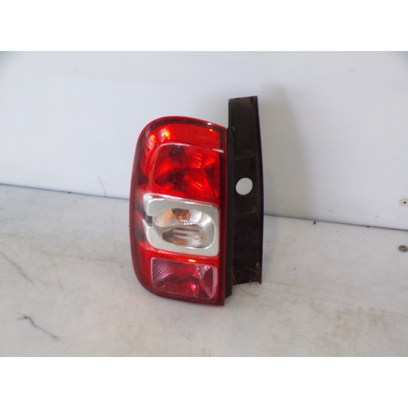 Fanale Posteriore Sinistro Dacia Duster 2016