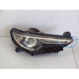 Faro anteriore destro Alfa...